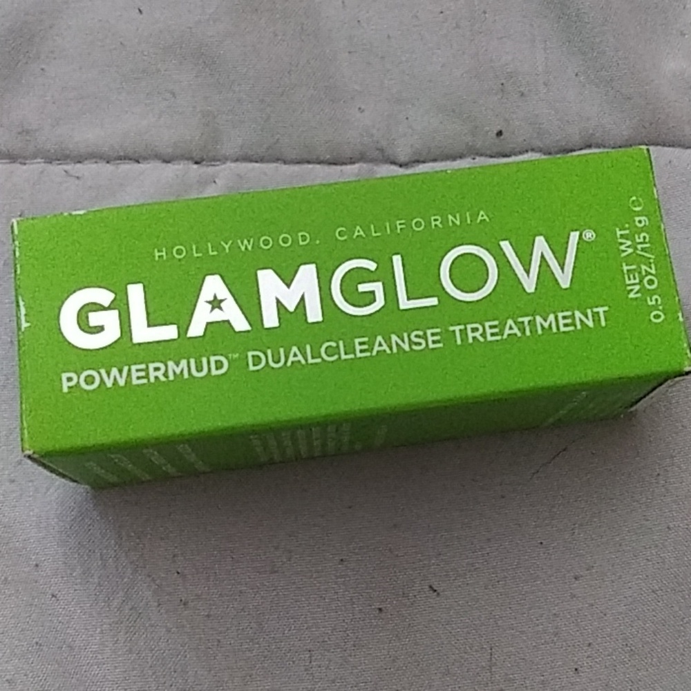 Glamglow- Powermud dualcleanse treatment